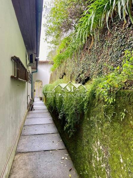 Casa à venda e aluguel com 6 quartos, 500m² - Foto 30