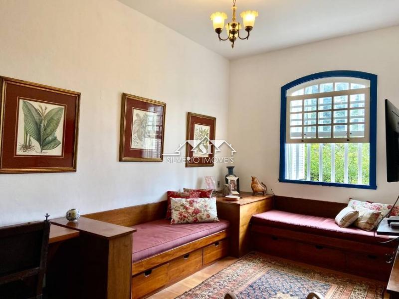 Casa à venda e aluguel com 6 quartos, 500m² - Foto 37