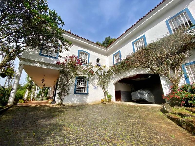 Casa à venda e aluguel com 6 quartos, 500m² - Foto 1