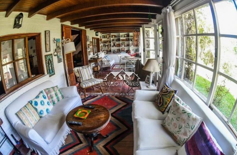 Casa à venda com 9 quartos, 500m² - Foto 3