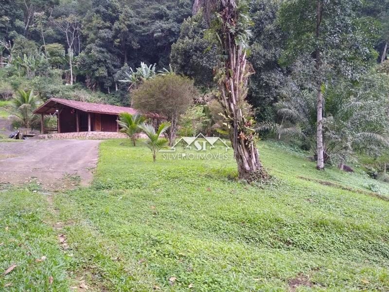 Chácara à venda com 2 quartos, 150m² - Foto 9