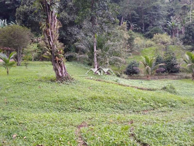 Chácara à venda com 2 quartos, 150m² - Foto 10
