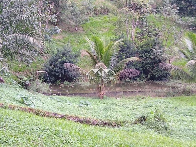 Chácara à venda com 2 quartos, 150m² - Foto 14