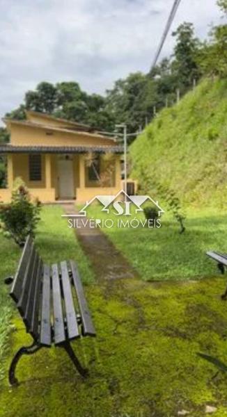 Fazenda à venda com 4 quartos, 403m² - Foto 2