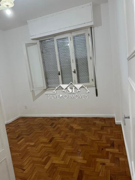 Apartamento à venda com 2 quartos, 81m² - Foto 4