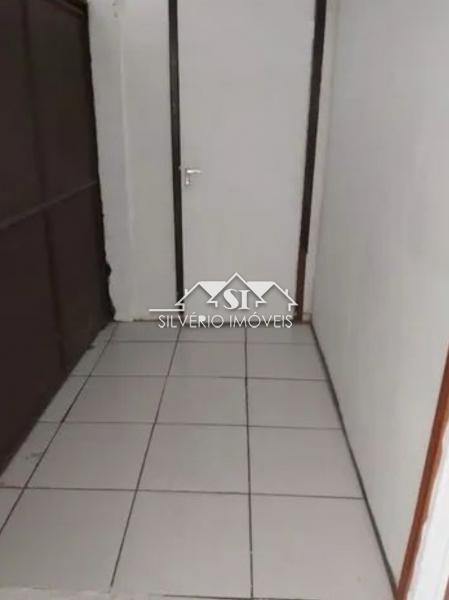 Casa à venda com 4 quartos, 342m² - Foto 8