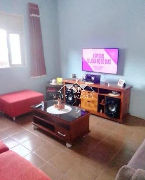 Casa à venda com 2 quartos, 80m² - Foto 3