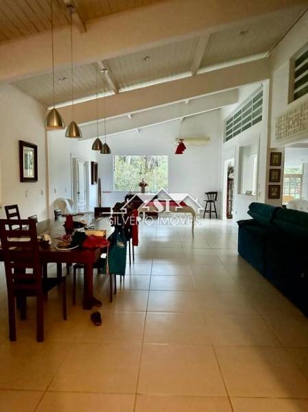 Sítio à venda com 8 quartos, 800m² - Foto 4