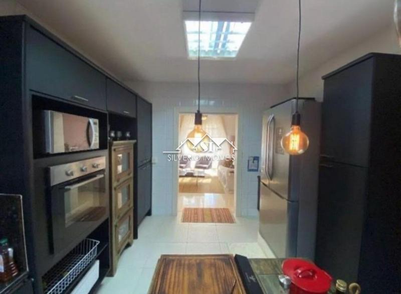 Casa à venda e aluguel com 4 quartos, 132m² - Foto 28
