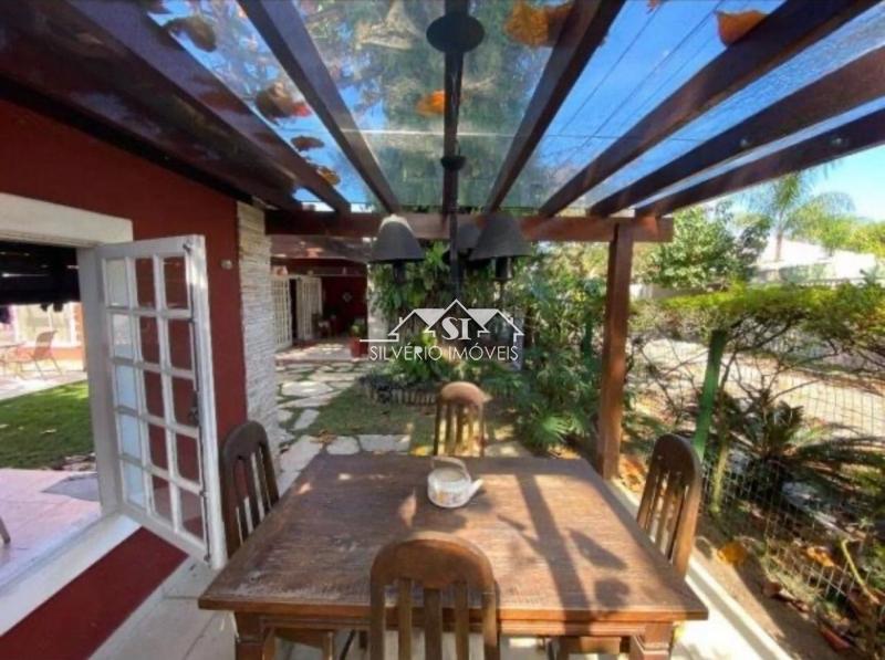 Casa à venda e aluguel com 4 quartos, 132m² - Foto 15