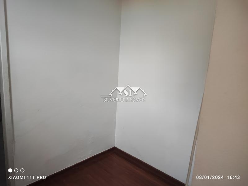 Casa para alugar com 4 quartos, 240m² - Foto 14