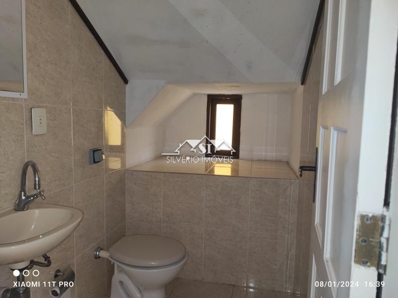 Casa para alugar com 4 quartos, 240m² - Foto 21