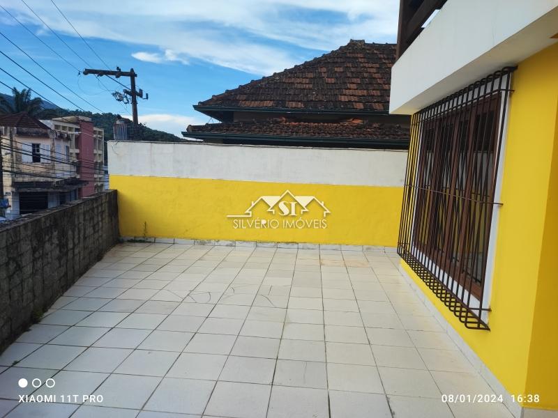 Casa para alugar com 4 quartos, 240m² - Foto 32