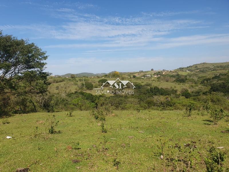 Sítio à venda com 2 quartos, 150m² - Foto 9