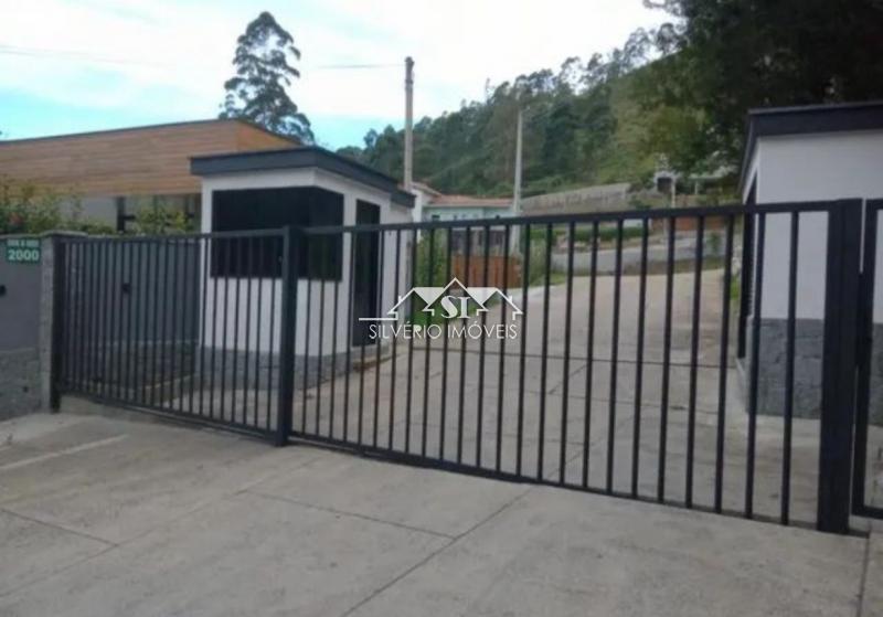 Terreno em Carangola - Petrópolis/RJ 