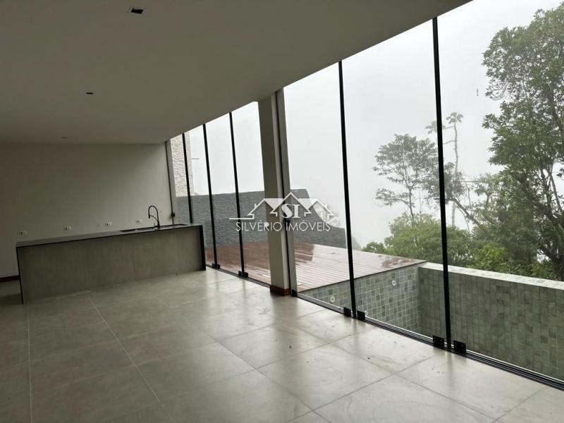 Casa à venda com 3 quartos, 200m² - Foto 5