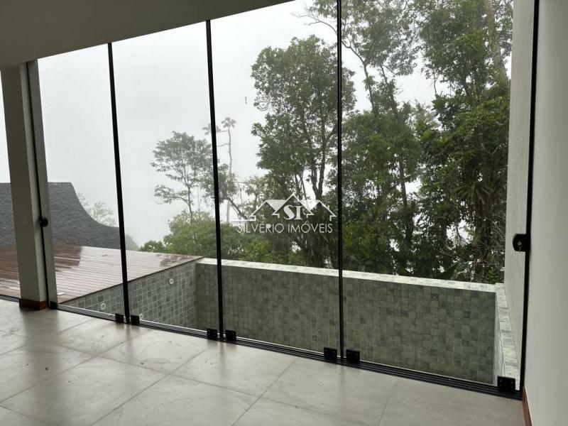 Casa à venda com 3 quartos, 200m² - Foto 19