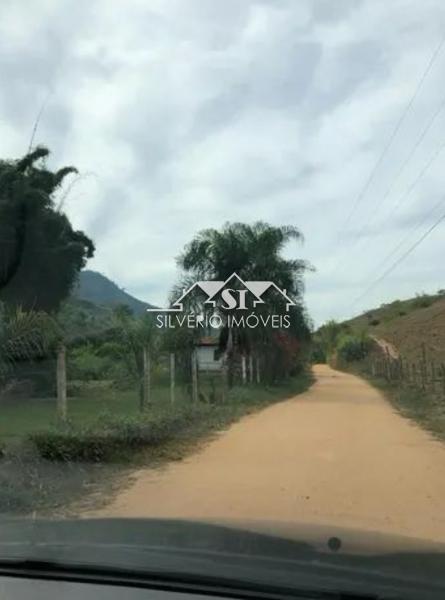 Sítio à venda com 3 quartos, 100m² - Foto 3