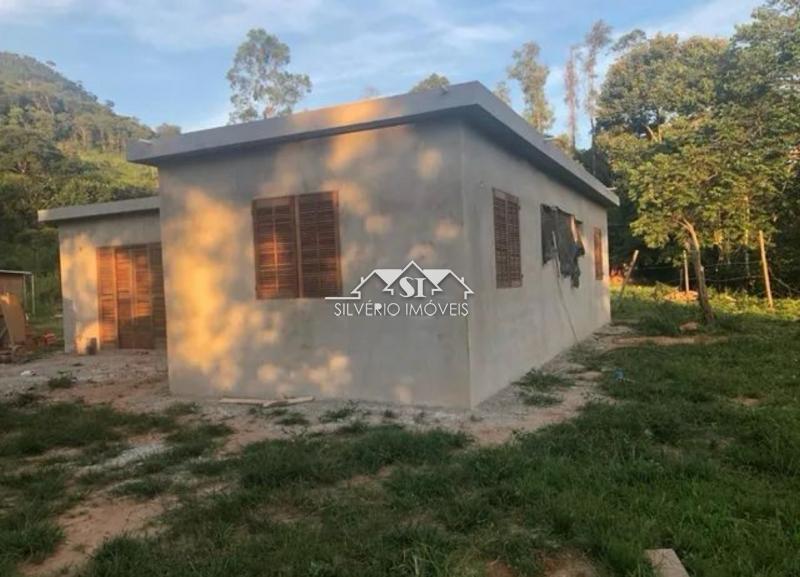 Sítio à venda com 3 quartos, 100m² - Foto 1
