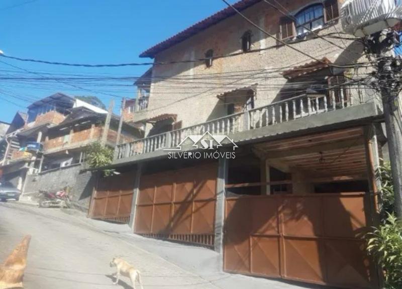 Casa em Quitandinha - Petrópolis/RJ  - 3 Quartos