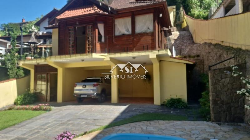 Casa em Mosela - Petrópolis/RJ  - 2 Quartos
