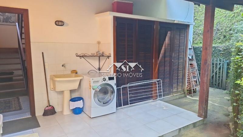 Casa à venda com 3 quartos, 350m² - Foto 33
