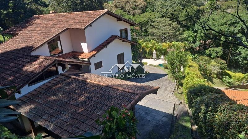 Casa à venda com 3 quartos, 350m² - Foto 2