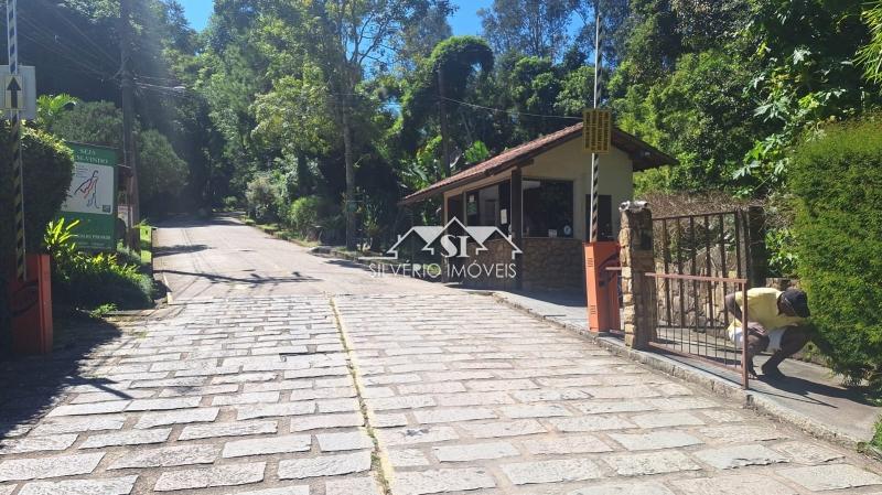 Casa à venda com 3 quartos, 350m² - Foto 27