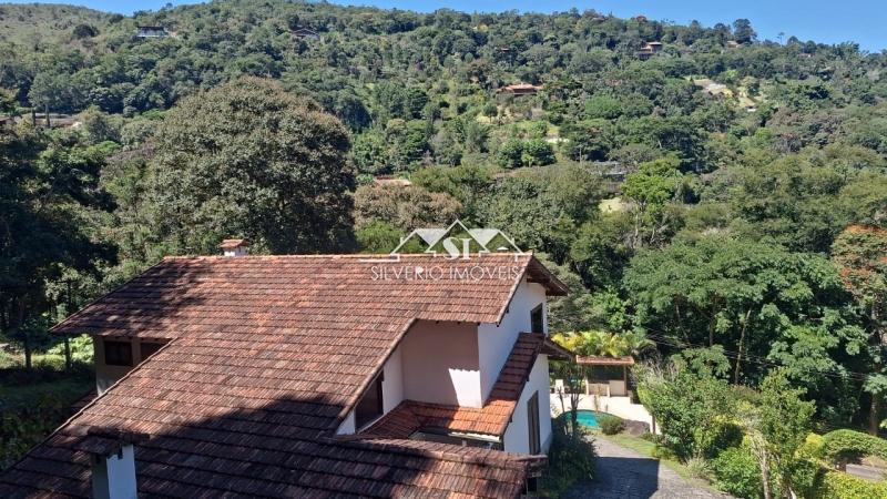 Casa à venda com 3 quartos, 350m² - Foto 4