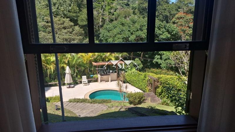 Casa à venda com 3 quartos, 350m² - Foto 32