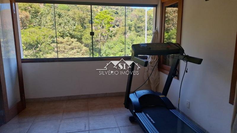 Casa à venda com 3 quartos, 350m² - Foto 37