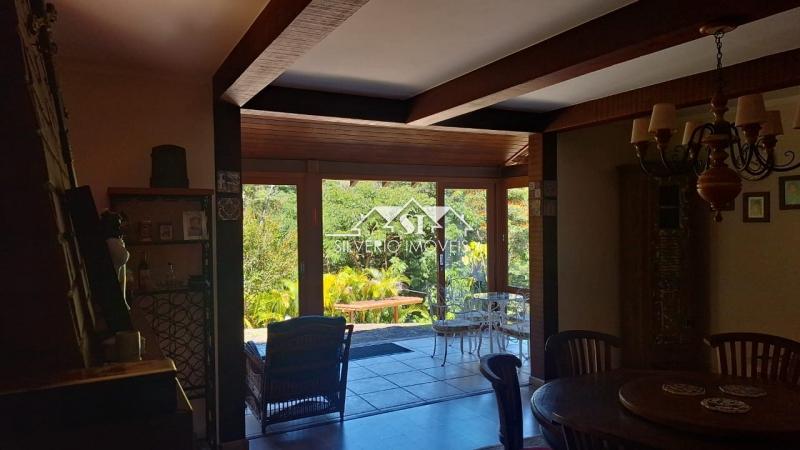 Casa à venda com 3 quartos, 350m² - Foto 40