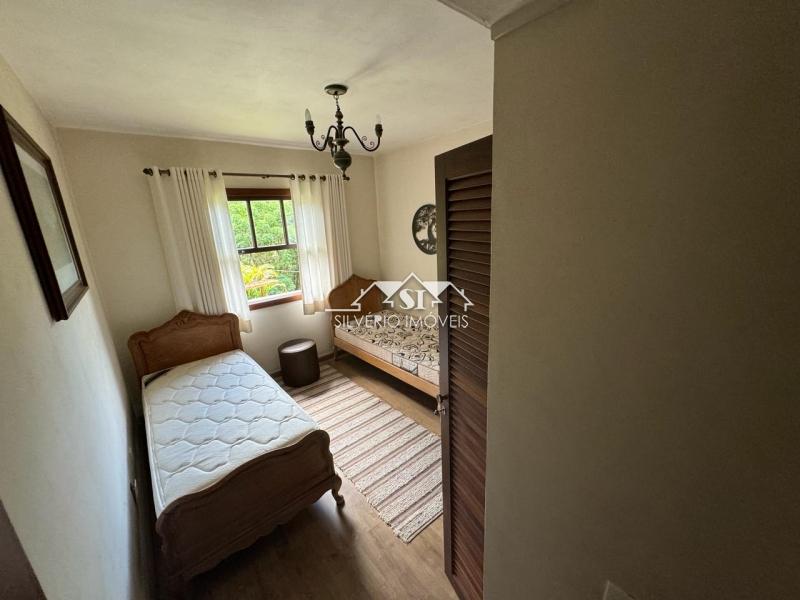 Casa à venda com 3 quartos, 350m² - Foto 43