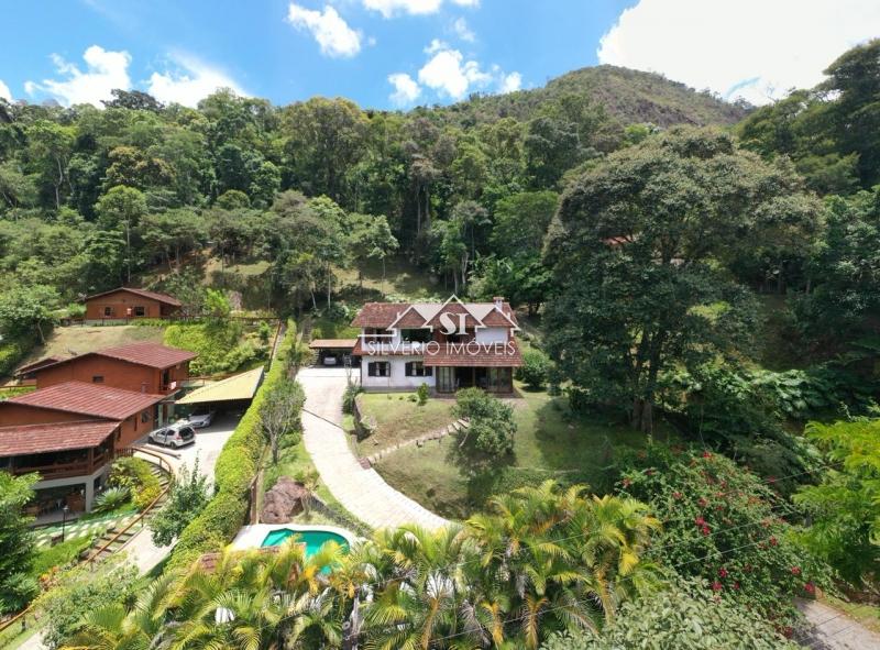 Casa à venda com 3 quartos, 350m² - Foto 8
