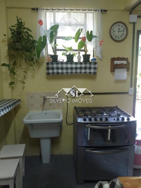 Casa à venda com 3 quartos, 75m² - Foto 20