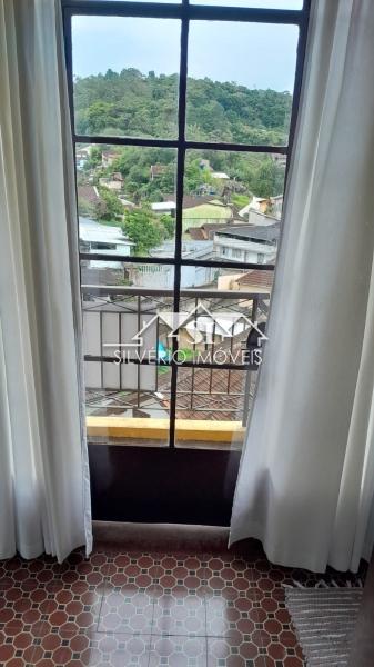 Casa à venda com 3 quartos, 75m² - Foto 10