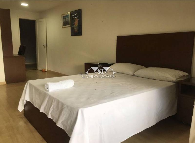 Casa à venda e aluguel com 7 quartos, 560m² - Foto 15