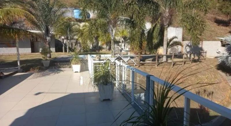 Casa à venda com 5 quartos, 180m² - Foto 7