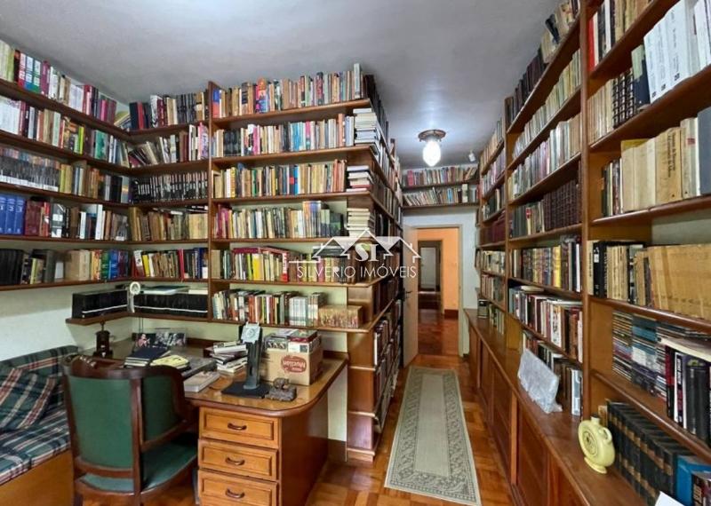 Casa à venda e aluguel com 4 quartos, 270m² - Foto 15