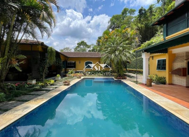 Casa à venda e aluguel com 4 quartos, 270m² - Foto 18