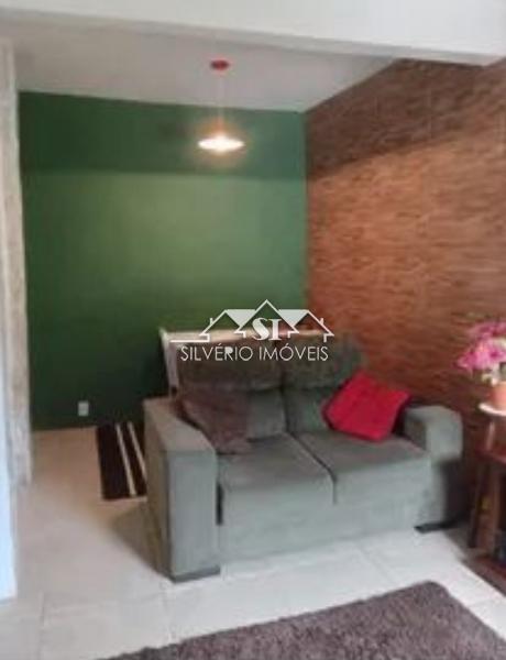 Casa à venda com 3 quartos, 185m² - Foto 2