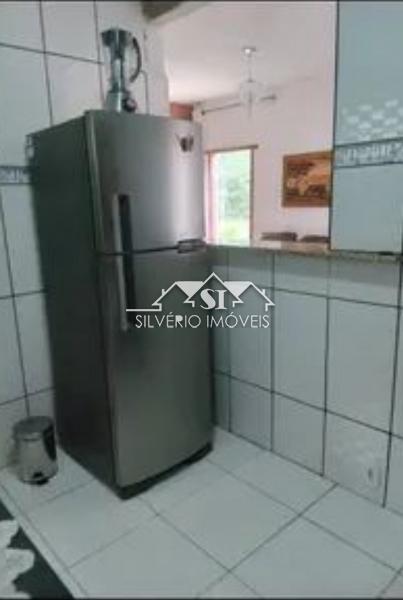 Casa à venda com 3 quartos, 185m² - Foto 4