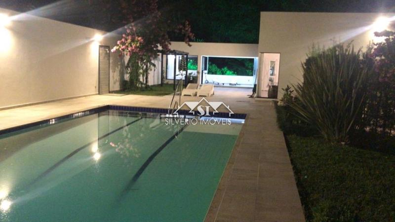 Casa à venda com 4 quartos, 400m² - Foto 5