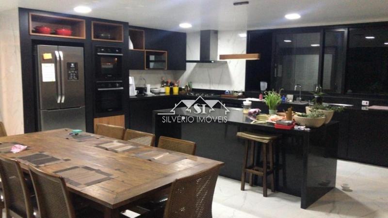Casa à venda com 4 quartos, 400m² - Foto 11