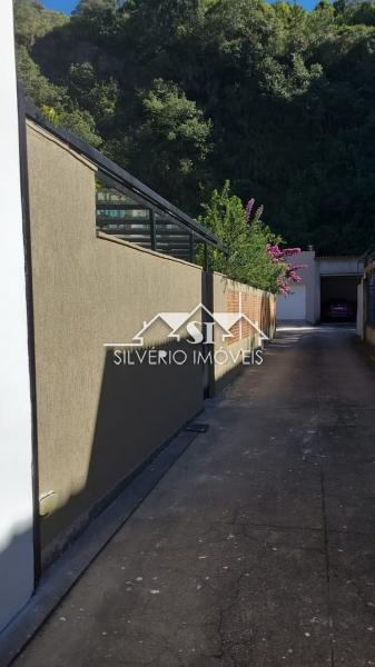 Casa à venda com 4 quartos, 400m² - Foto 23