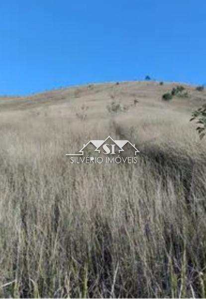 Terreno em Araras - Petrópolis/RJ 