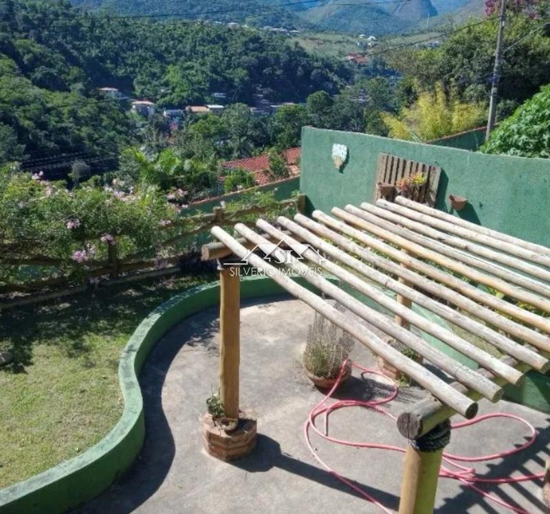 Casa à venda com 3 quartos, 160m² - Foto 4