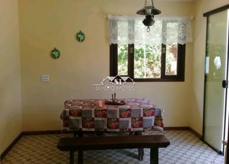 Casa à venda com 3 quartos, 160m² - Foto 14