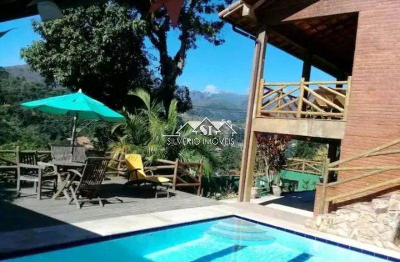 Casa à venda com 3 quartos, 160m² - Foto 2