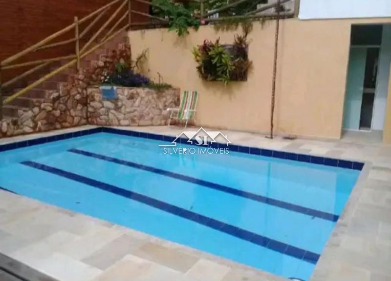 Casa à venda com 3 quartos, 160m² - Foto 3